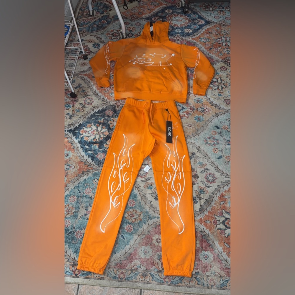 KDNK Sweatsuit Sz M New with tags $250 retail